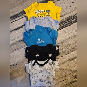 2/$10 - 11 Baby Onsies - Short & Longsleeve